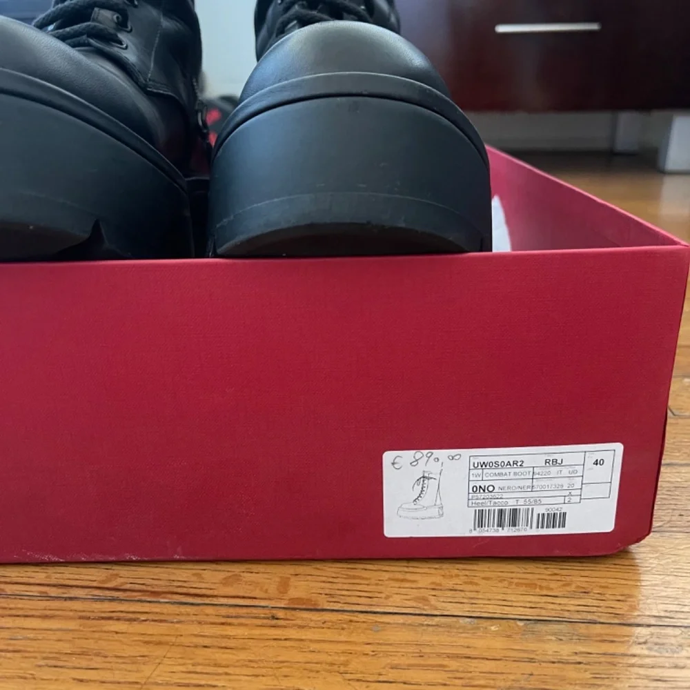 Valentino Garavani VLOGO AR2 Platform Boots Women's Size 40 (US 10)